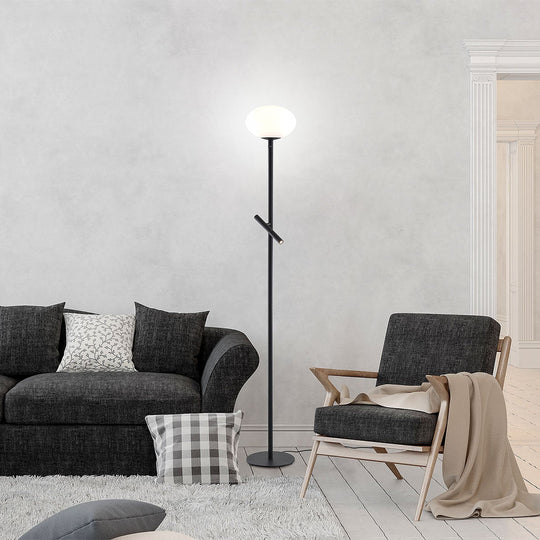 Pen gulvlampe-Gulvlamper-Design by Grönlund-Svart-Lightup.no