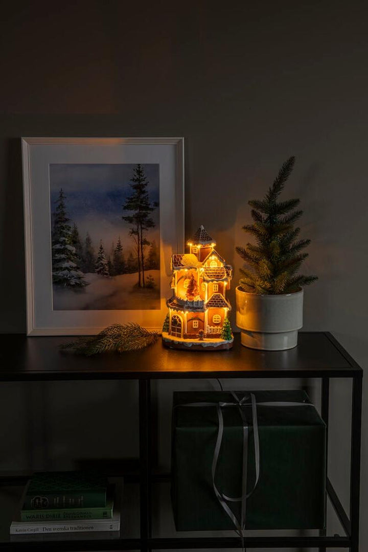 Pepperkakehus med LED – Batteri og USB-Julebelysning dekor og pynt-Konstsmide-Flerfarget-4213-600-Lightup.no