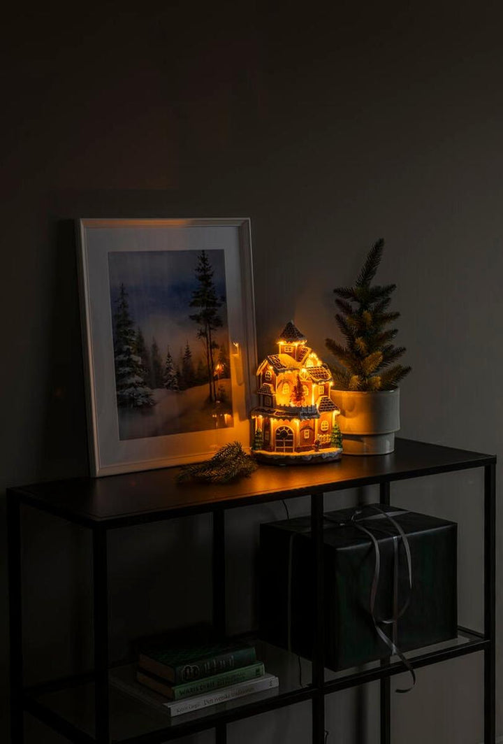 Pepperkakehus med LED – Batteri og USB-Julebelysning dekor og pynt-Konstsmide-Flerfarget-4213-600-Lightup.no