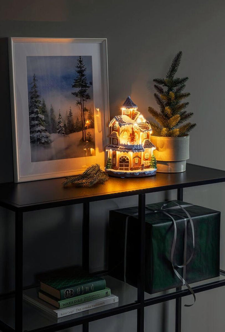 Pepperkakehus med LED – Batteri og USB-Julebelysning dekor og pynt-Konstsmide-Flerfarget-4213-600-Lightup.no