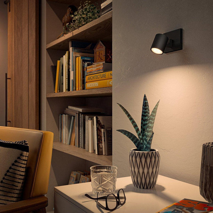 Philips Hue Runnner 1 spot m/fjernkontroll White Ambiance-Taklamper-Philips Hue-Svart-929003045901-Lightup.no
