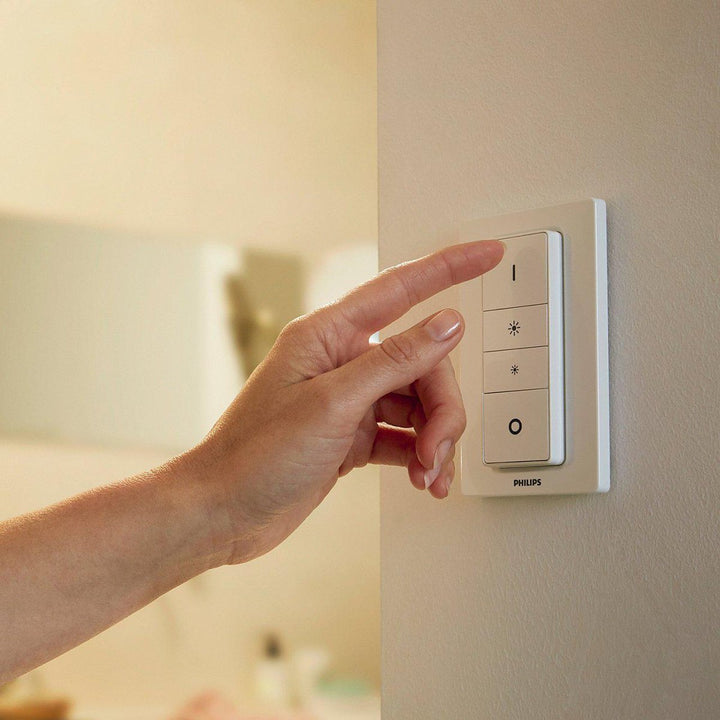 Philips Hue Runnner 1 spot m/fjernkontroll White Ambiance-Taklamper-Philips Hue-Svart-929003045901-Lightup.no