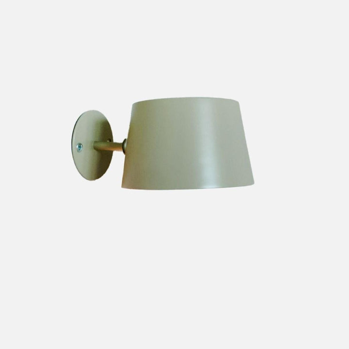 Recharge vegglampe-Vegglamper-Luminor-Støvet grønn-5714198600977-Lightup.no