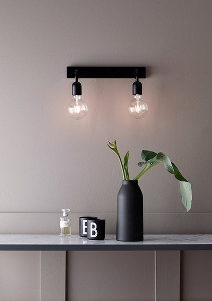 Regal dobbel vegglampe IP44 E27-Baderomsbelysning vegglamper-Belid-Svart-560607-Lightup.no