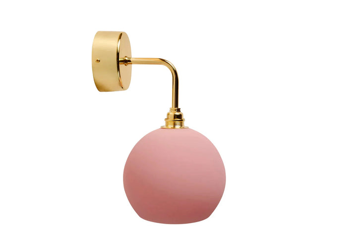 Rowan vegglampe small-Vegglamper-EBB & FLOW-Messing / kornet rosa-LA101563W-Lightup.no