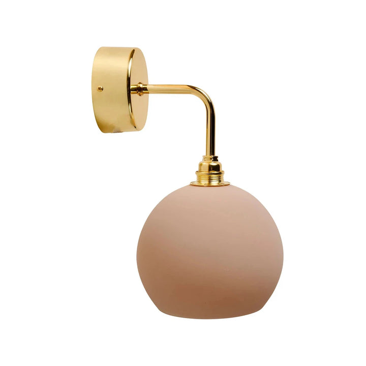 Rowan vegglampe small-Vegglamper-EBB & FLOW-Messing / kornet latte-LA101565W-Lightup.no