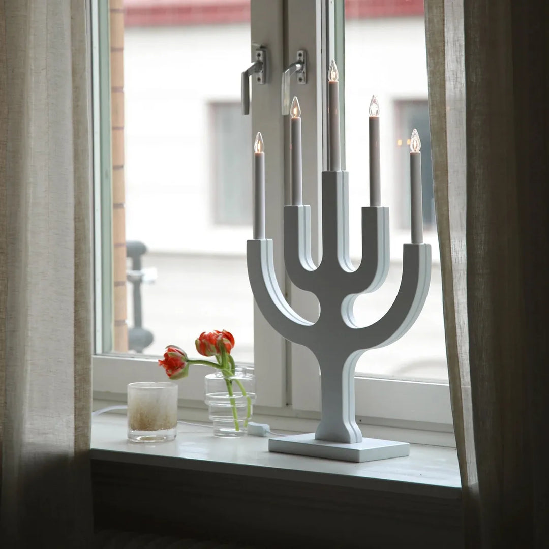 Sapin adventsstake 5-lys-Julebelysning adventsstake-Marksløjd-Hvit-Mrk-706424-Lightup.no