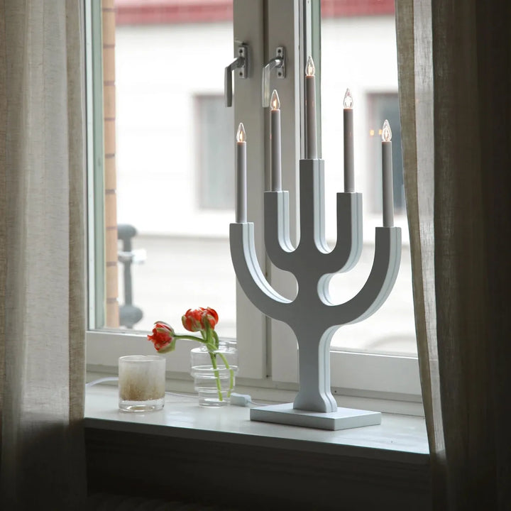 Sapin adventsstake 5-lys-Julebelysning adventsstake-Marksløjd-Hvit-Mrk-706424-Lightup.no
