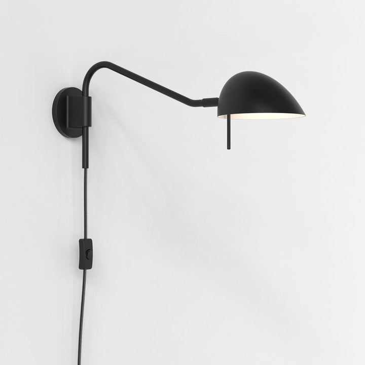Serge vegglampe-Vegglamper-Astro Lighting-Svart-Asg__1476003-Lightup.no