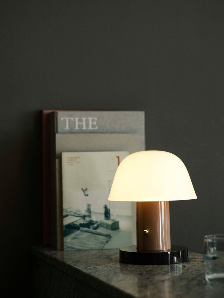Setago JH27 bordlampe-Bordlamper-&Tradition-Brun-133130A152-Lightup.no
