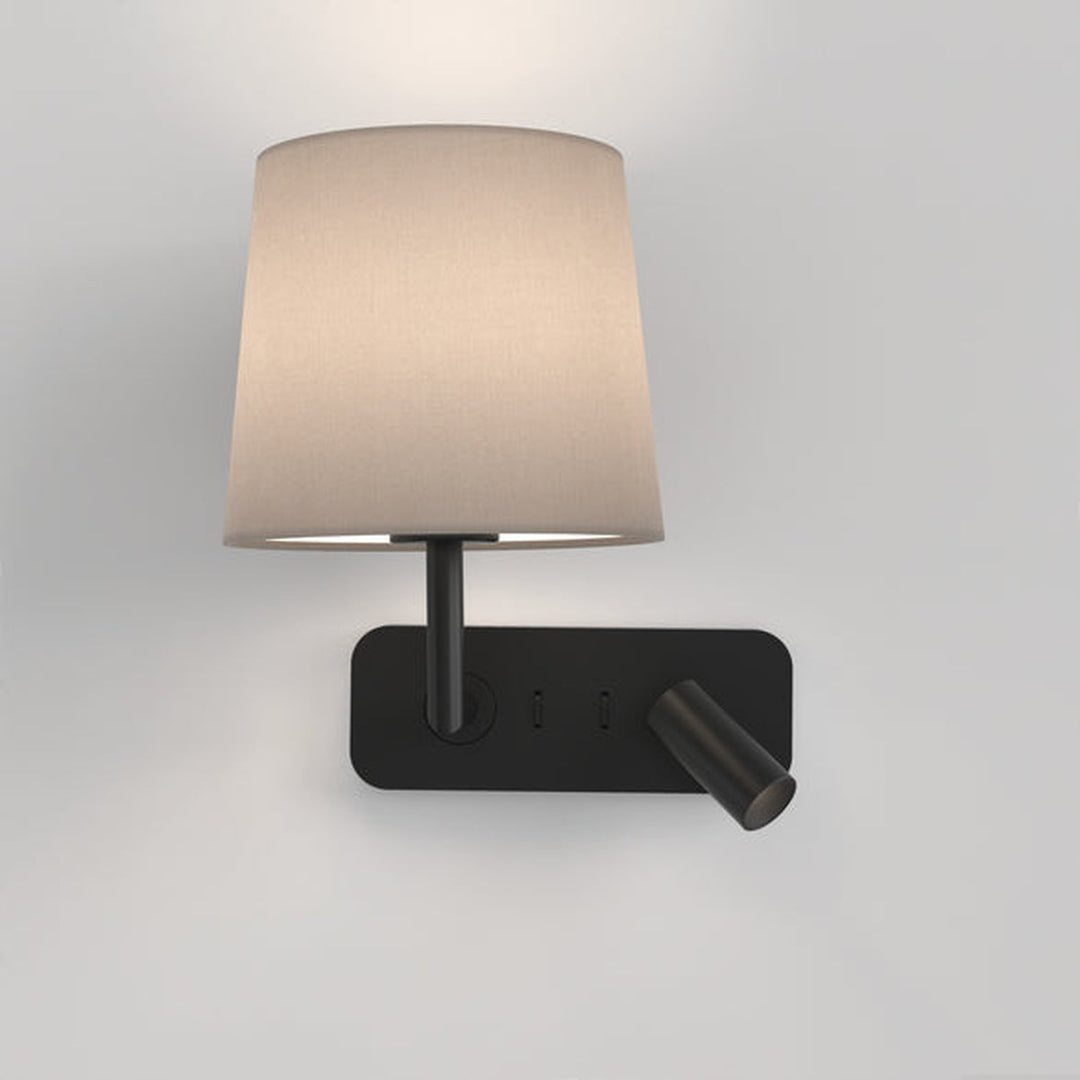 Side by Side vegglampe med skjerm-Vegglamper-Astro Lighting-Bronse / Hvit-Asg__1406004+5018035-Lightup.no
