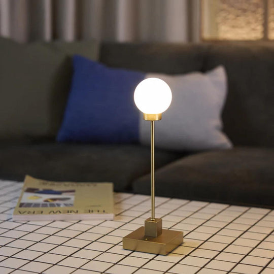 Snowball portable bordlampe-Bordlamper-Northern-Grå/Beige-Non__750-Lightup.no