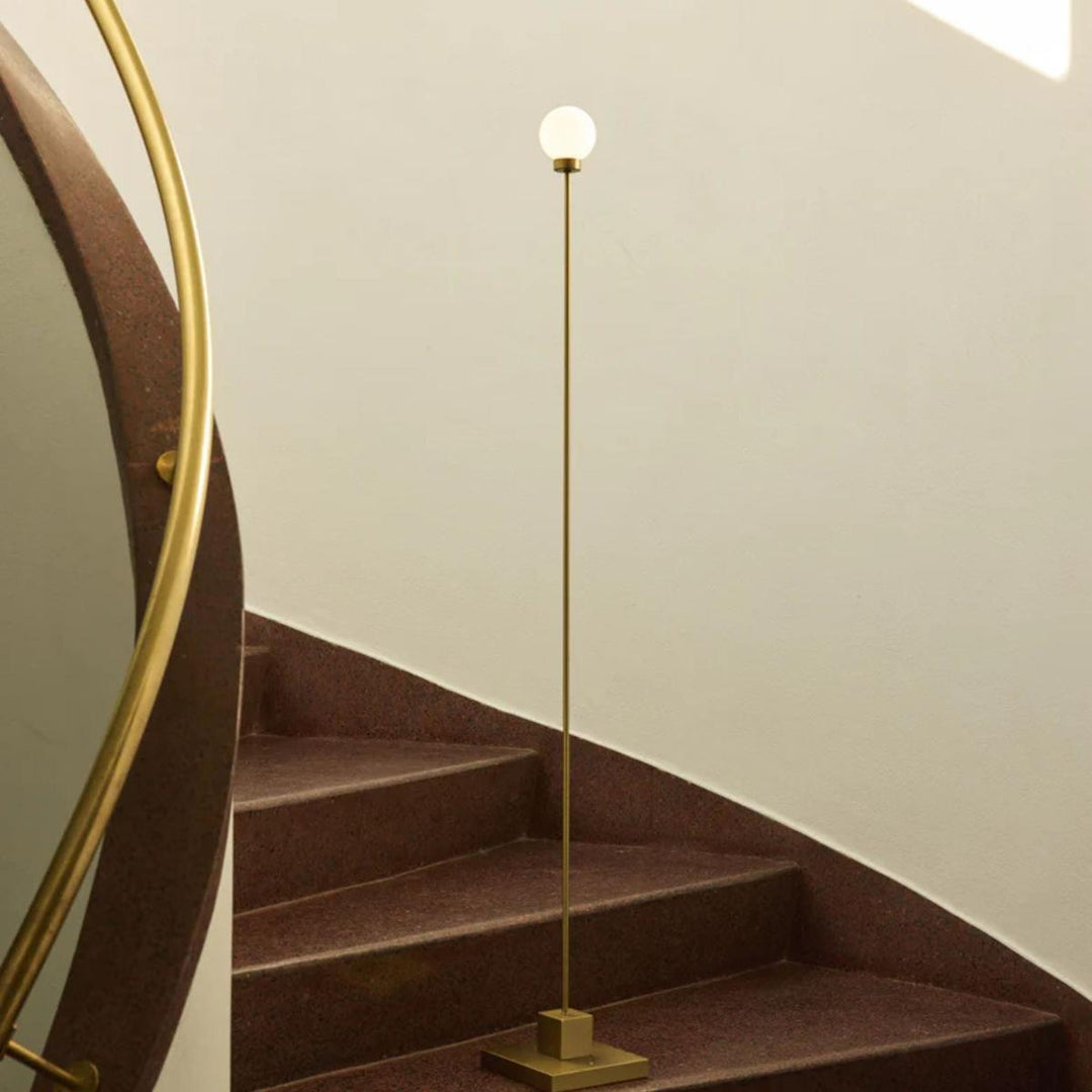 Snowball portable gulvlampe-Gulvlamper-Northern-Grå/Beige-Non__755-Lightup.no