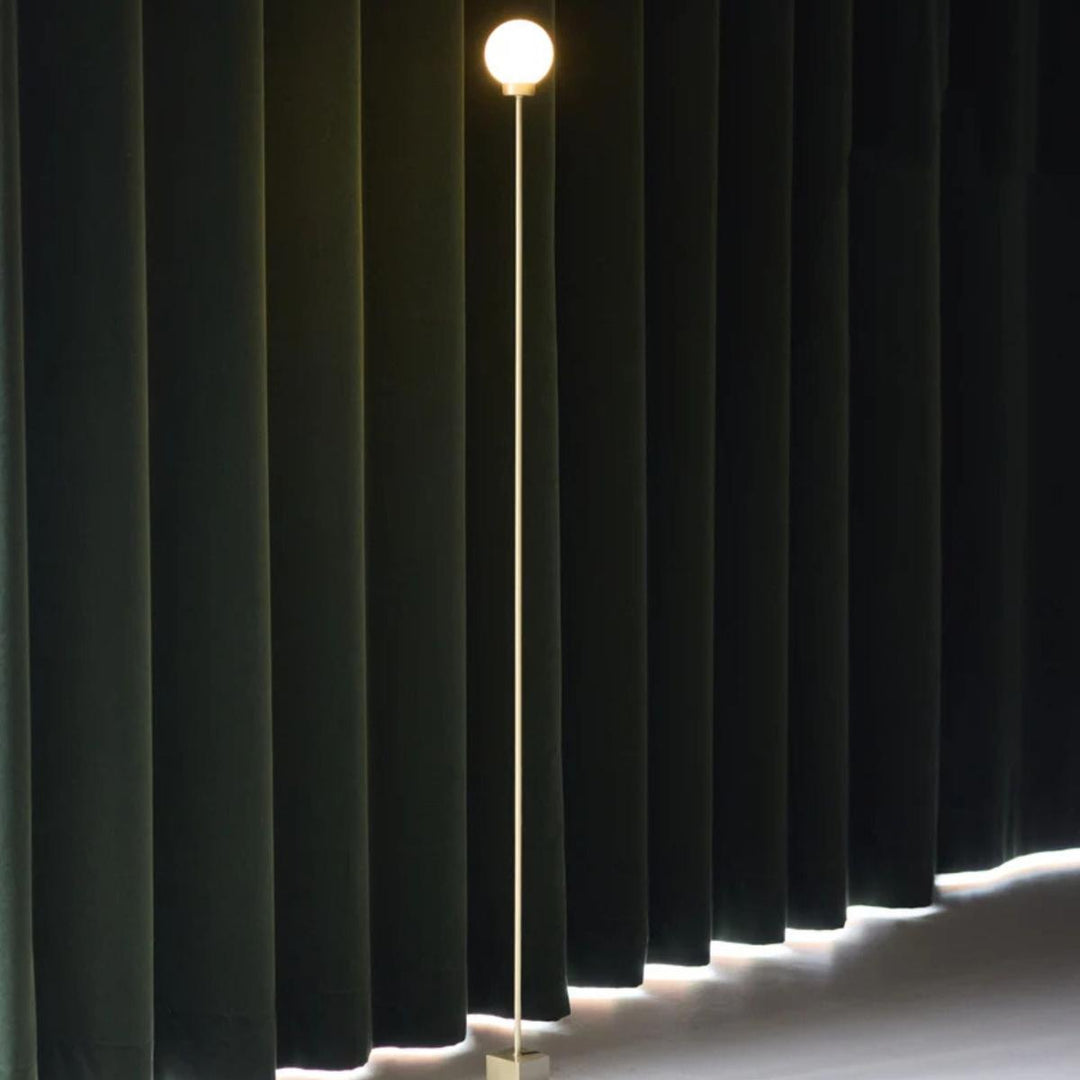 Snowball portable gulvlampe-Gulvlamper-Northern-Grå/Beige-Non__755-Lightup.no