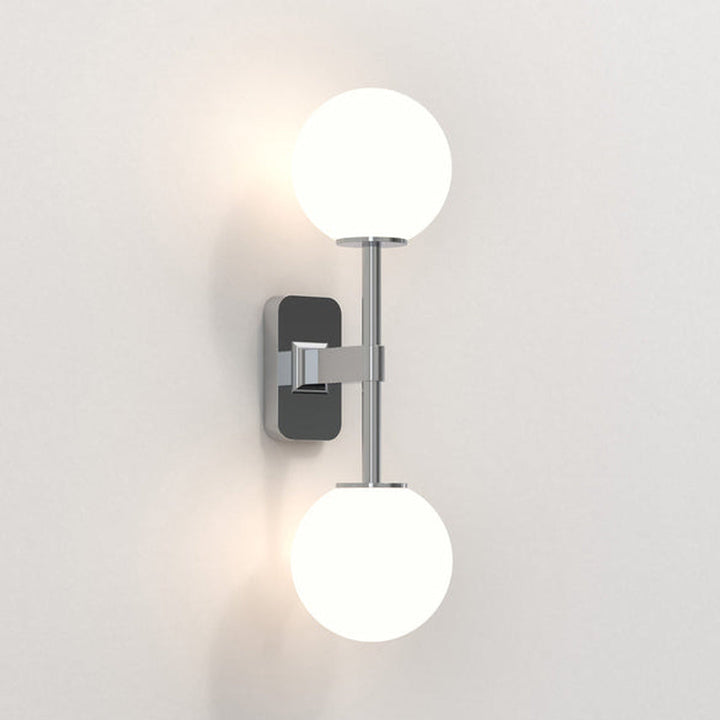Tacoma Twin vegglampe IP44-Baderomsbelysning vegglamper-Astro Lighting-Krom / Opal-Asg__1429002+5036001-Lightup.no