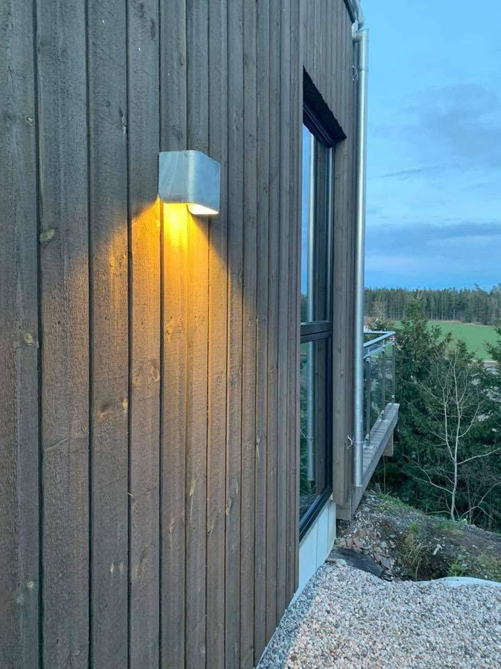 Taurus LED vegglampe-Utebelysning vegg opp og ned-Belid-Galvanisert-7393228-Lightup.no