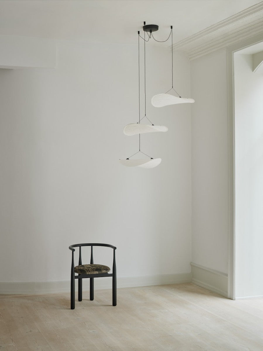 Tense chandelier-New Works-Hvit-Nes__23010-Lightup.no