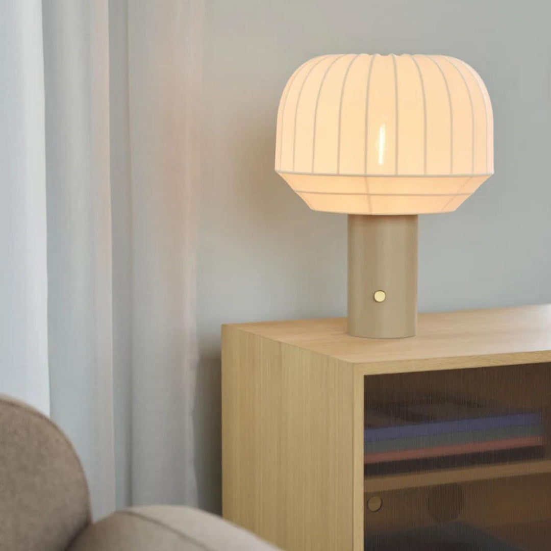 Tradition bordlampe-Bordlamper-Northern-Offwhite-Non__743-Lightup.no