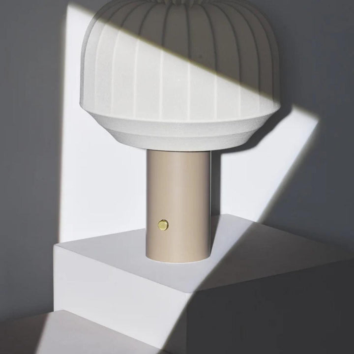Tradition bordlampe-Bordlamper-Northern-Offwhite-Non__743-Lightup.no