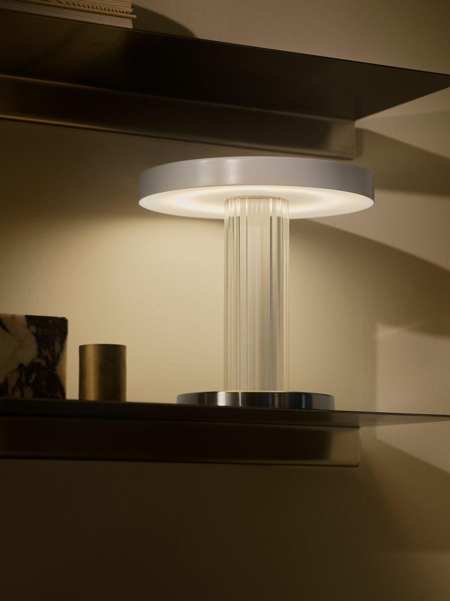 Trezzi portabel bordlampe - oppladbar-Bordlamper-DFTP-Hvit-2520135001-Lightup.no