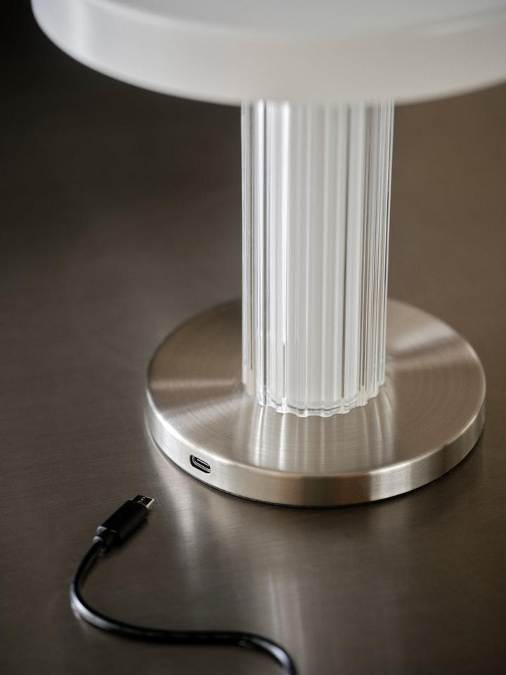 Trezzi portabel bordlampe - oppladbar-Bordlamper-DFTP-Hvit-2520135001-Lightup.no