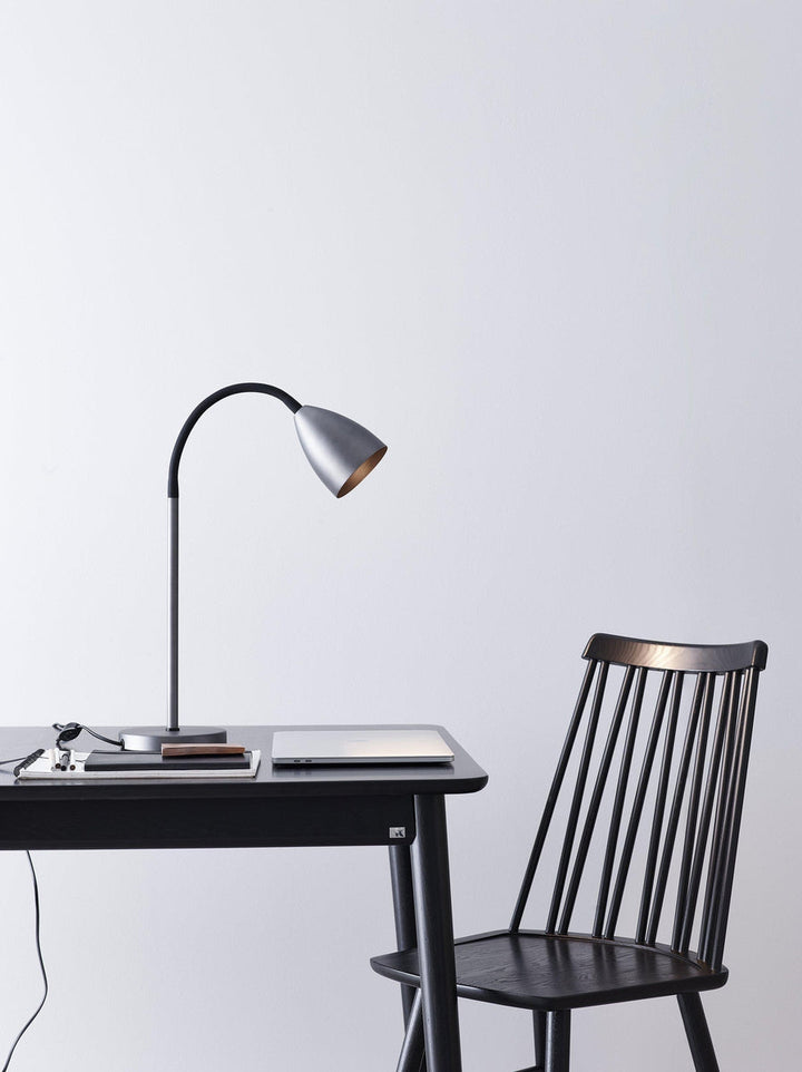 Trotsig bordlampe m/flex arm-Bordlamper-Belid-Grå-4172155-Lightup.no