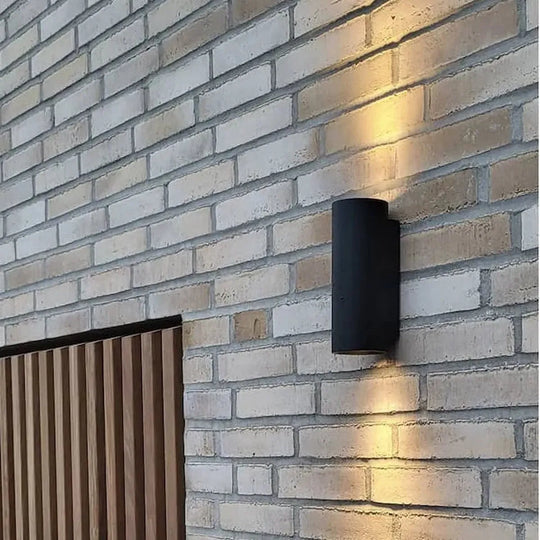 Tubus W212 vegglampe utendørs opp og ned lys 11,8W 3000 Kelvin IP65 - Dimbar-Utebelysning vegg opp og ned-Antidark-Svart-2-237-41-2-Lightup.no