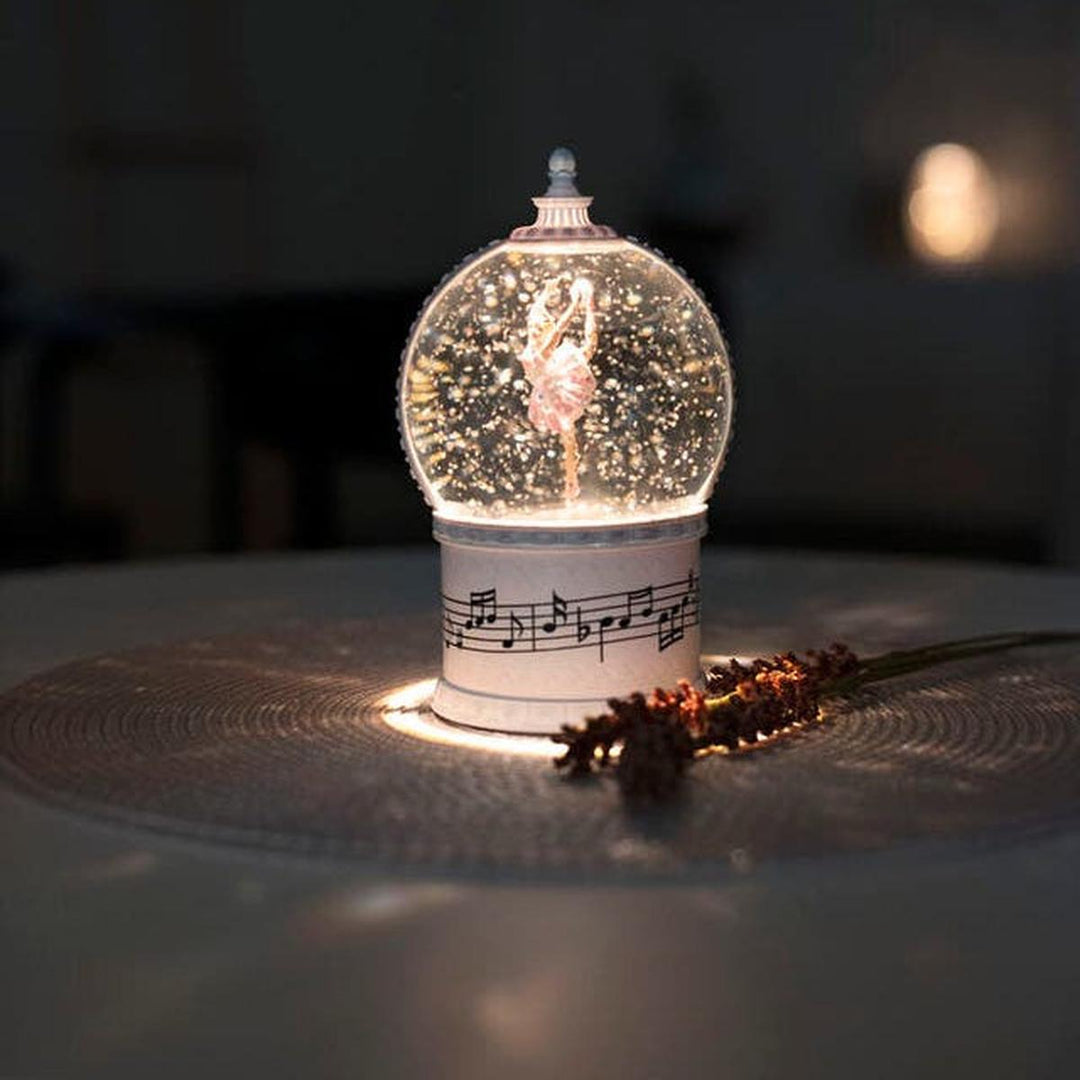 Vannfylt lykt ballerina roterende med musikk-Julebelysning dekor og pynt-Konstsmide-Hvit / Rosa-4315-200-Lightup.no