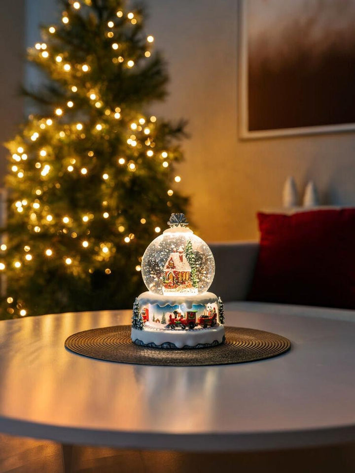 Vannlykt med nisse, roterende tog og musikk-Julebelysning dekor og pynt-Konstsmide-Hvit-4324-000-Lightup.no