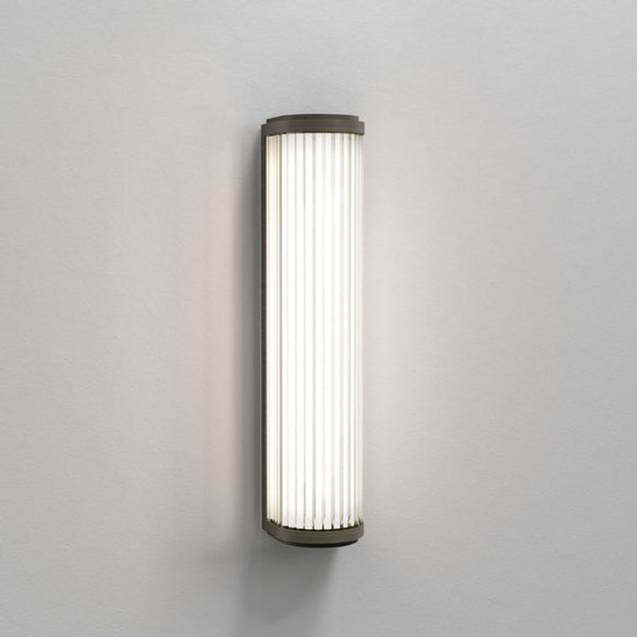 Versailles 370 vegglampe 14W IP44 3000 kelvin-Baderomsbelysning vegglamper-Astro Lighting-Bronse-Asg__1380014-Lightup.no