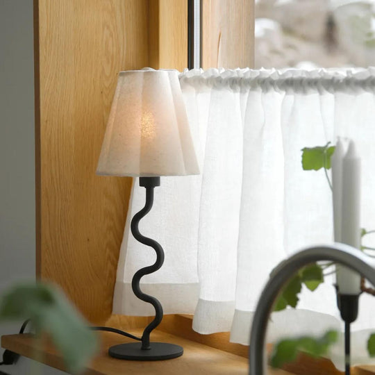 Veya bordlampe-Bordlamper-Marksløjd-Svart / Beige-Mrk-109171-Lightup.no