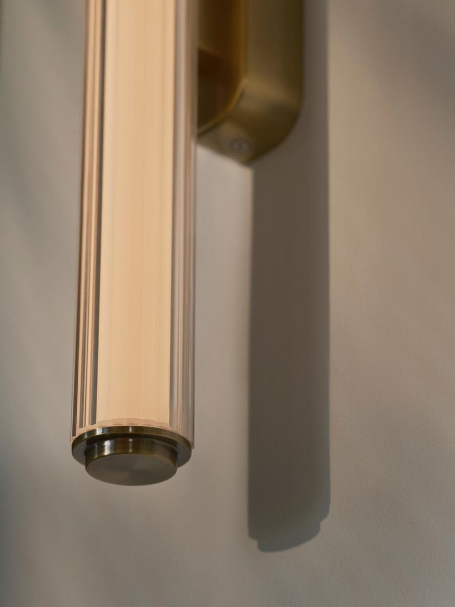 Virelle 50 cm vegglampe 12W 3000/4000 Kelvin IP44 - Dimbar-Baderomsbelysning vegglamper-Nordlux-Messing-2610241035-Lightup.no