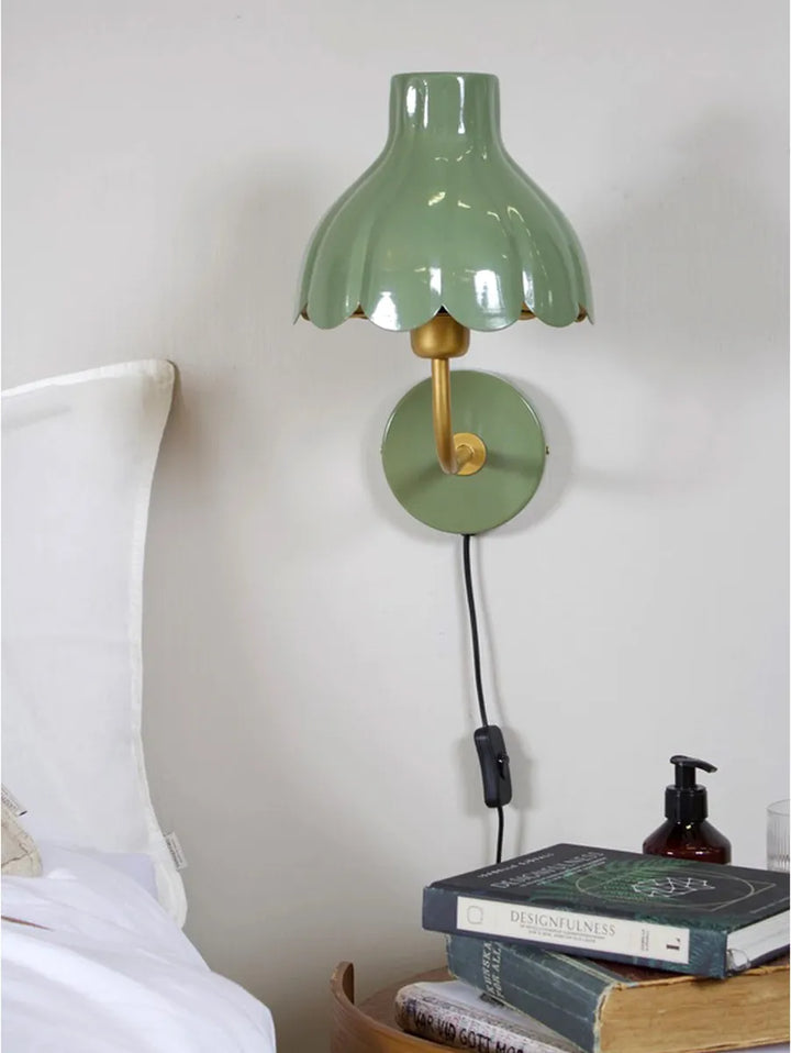 Wells vegglampe-Vegglamper-Pr home of Scandinavia Ab-Beige / Gullfarget-prh-2832108-Lightup.no