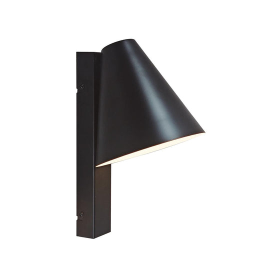 Wilmer vegglampe med USB-Vegglamper-Nordlux-Svart-2512281003-Lightup.no