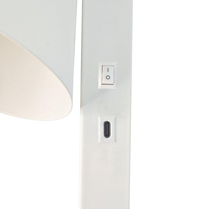 Wilmer vegglampe med USB-Vegglamper-Nordlux-Svart-2512281003-Lightup.no
