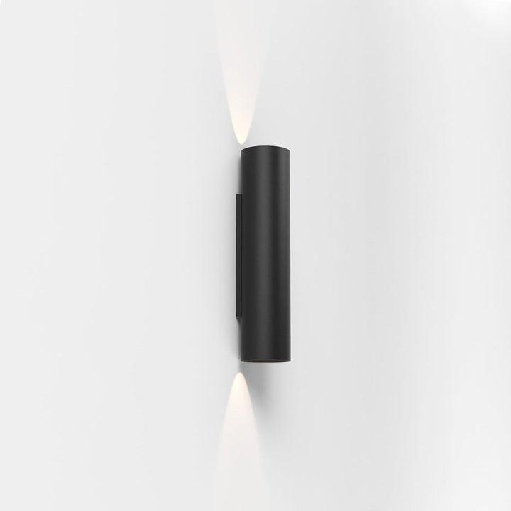 Yuma 300 vegglampe opp/ned-Vegglamper-Astro Lighting-Svart-Asg__1399027-Lightup.no