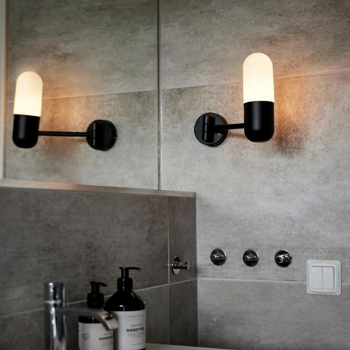 Zeta vegglampe IP44 - Svart-Baderomsbelysning vegglamper-Pr home of Scandinavia Ab-Svart-Prh__ 3501423-Lightup.no