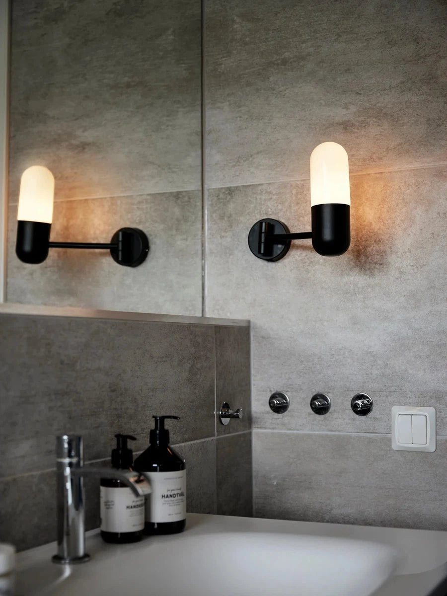 Zeta vegglampe IP44 - Svart-Baderomsbelysning vegglamper-Pr home of Scandinavia Ab-Svart-Prh__ 3501423-Lightup.no