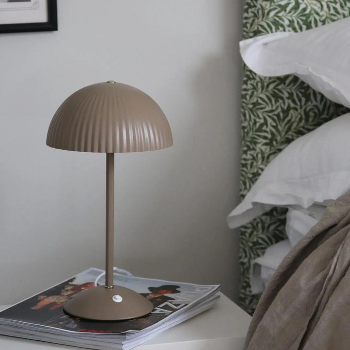 Zin bordlampe-Bordlamper-Marksløjd-Rød-Mrk-109142-Lightup.no