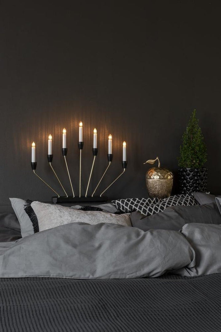 Adventsstake 7 armet - Svart/Messingfarget-Julebelysning adventsstake-Konstsmide-3539-870TR-Lightup.no