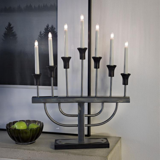 Adventsstake 7 armet ubehandlet metall-Julebelysning adventsstake-Konstsmide-Svart-2255-710TR-Lightup.no