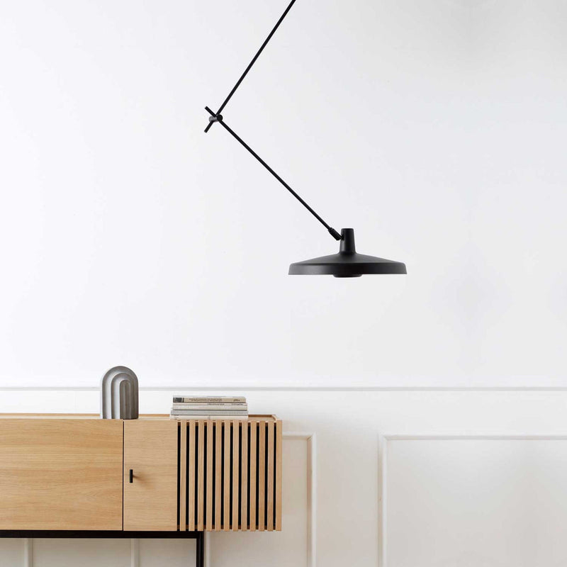 Arigato 45 enkel taklampe - Svart-Taklamper-Grupa-LF-AR-C-45-Lightup.no