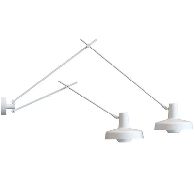 Arigato dobbel vegglampe lang/kort - Hvit-Vegglamper-Grupa-LF-AR-W2-LSw-Lightup.no