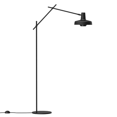 Arigato gulvlampe - Svart-Gulvlamper-Grupa-LF-AR-F-Lightup.no