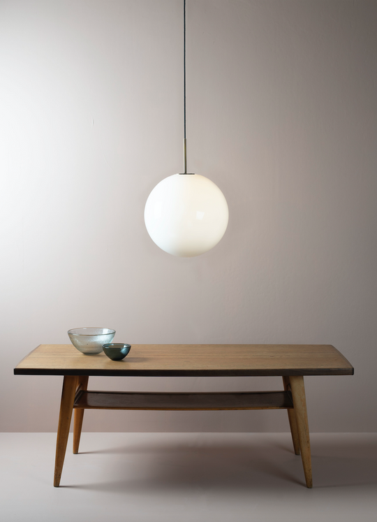 Arkivlampe 4014 30 cm - Hvit - Sort-Takpendler-Hadeland Glassverk-Hvit-Hak__HG300-4014-1010-Sort-Lightup.no