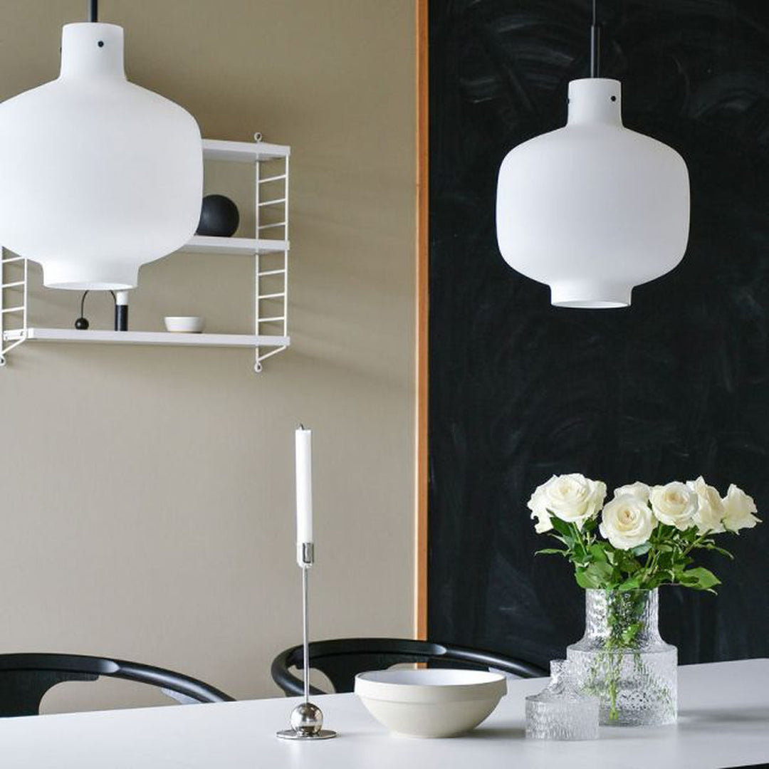 Arkivlampe 4180 - Large - Hvit Matt - Matt Sort-Takpendler-Hadeland Glassverk-Hvit-Hak__HG300-4180-1015-Matt-Sort-Lightup.no
