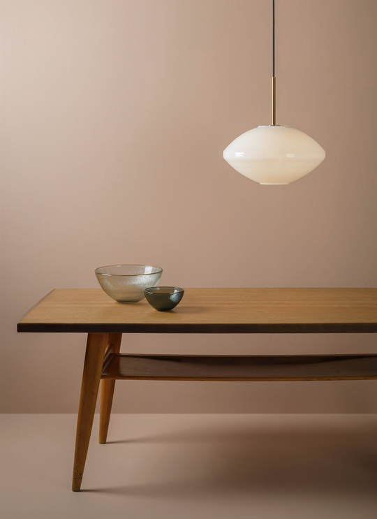 Arkivlampe 4280 - Messing-Takpendler-Hadeland Glassverk-Opal / Messing-Hak__HG350-4280-1010-Messing-Lightup.no