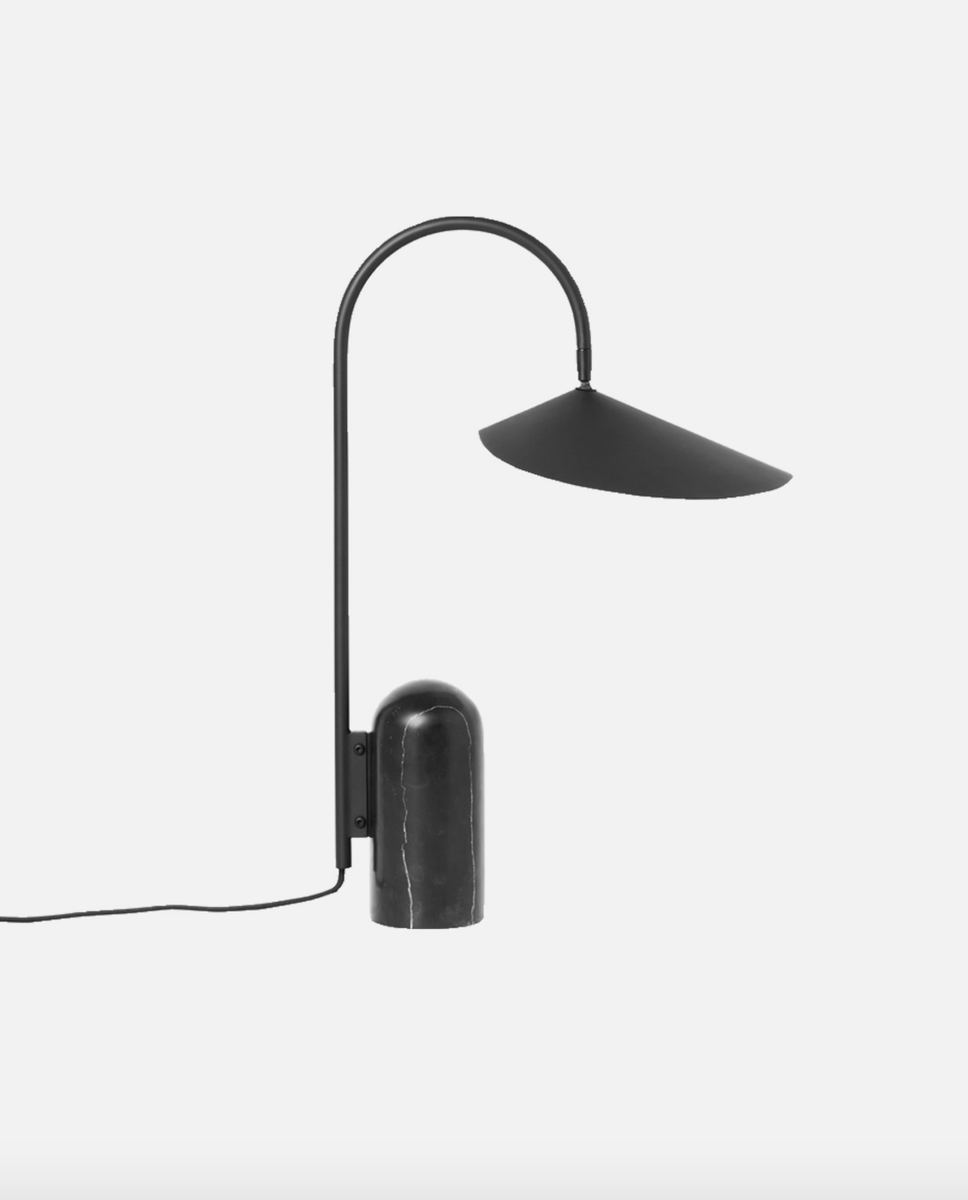 Arum bordlampe - svart-Bordlamper-Ferm Living-Svart-Feg__100132101-Lightup.no