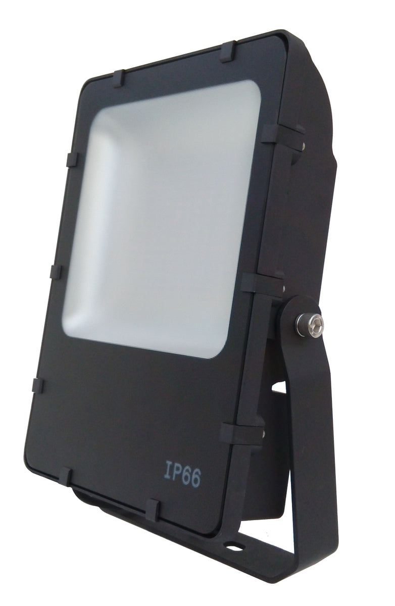 Avant 72W lyskaster IP66 4000 Kelvin - Svart-Utebelysning lyskaster-NorDesign-570637205v2-Lightup.no