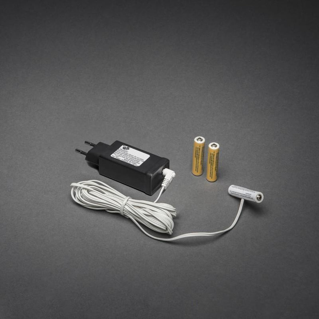 Batteriadapter - Erstatter 3xAAA Batteri-Julebelysning dekor og pynt-Konstsmide-5153-000-Lightup.no